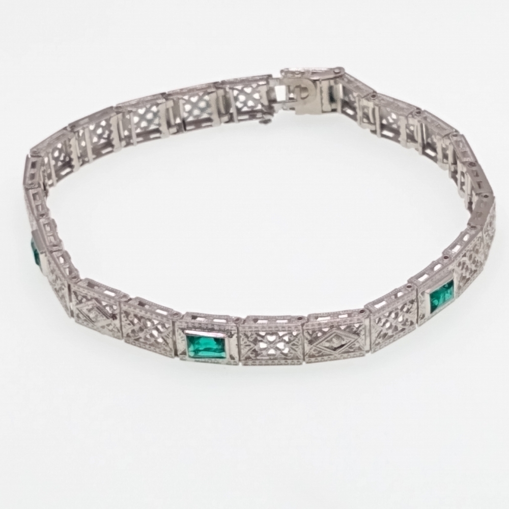 Vintage emerald gold bracelet